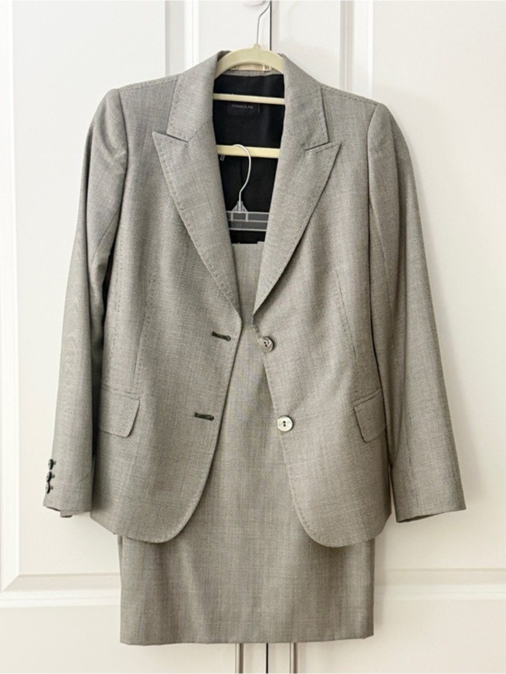Tombolini Italy Wool Silk Houndstooth Skirt Suit Set Women’s Size 42 US 6